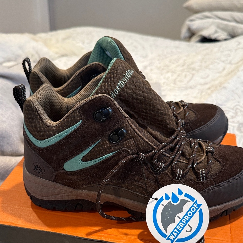 Northside Brown and Teal Winter Boots
